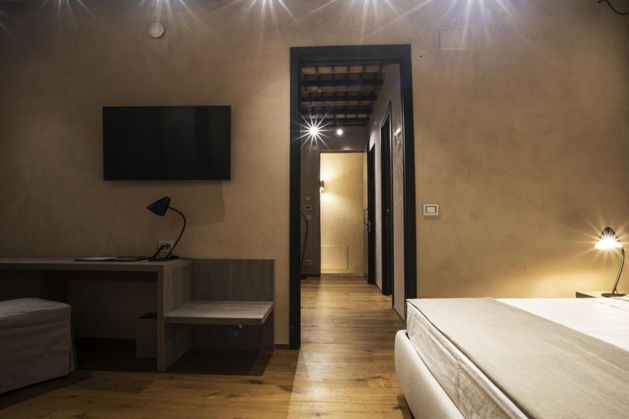 Edward Rooms & Wellness B&B Trani Dış mekan fotoğraf