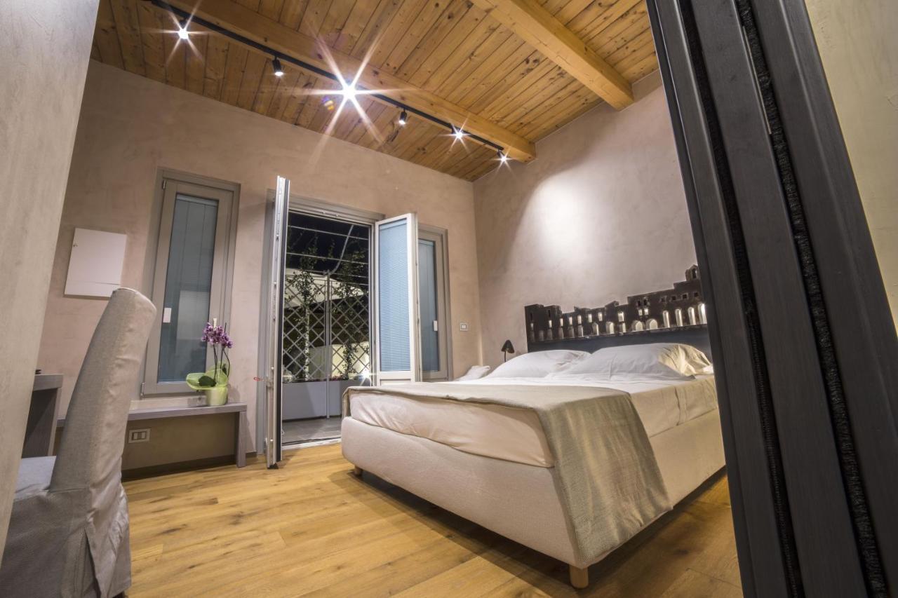 Edward Rooms & Wellness B&B Trani Dış mekan fotoğraf